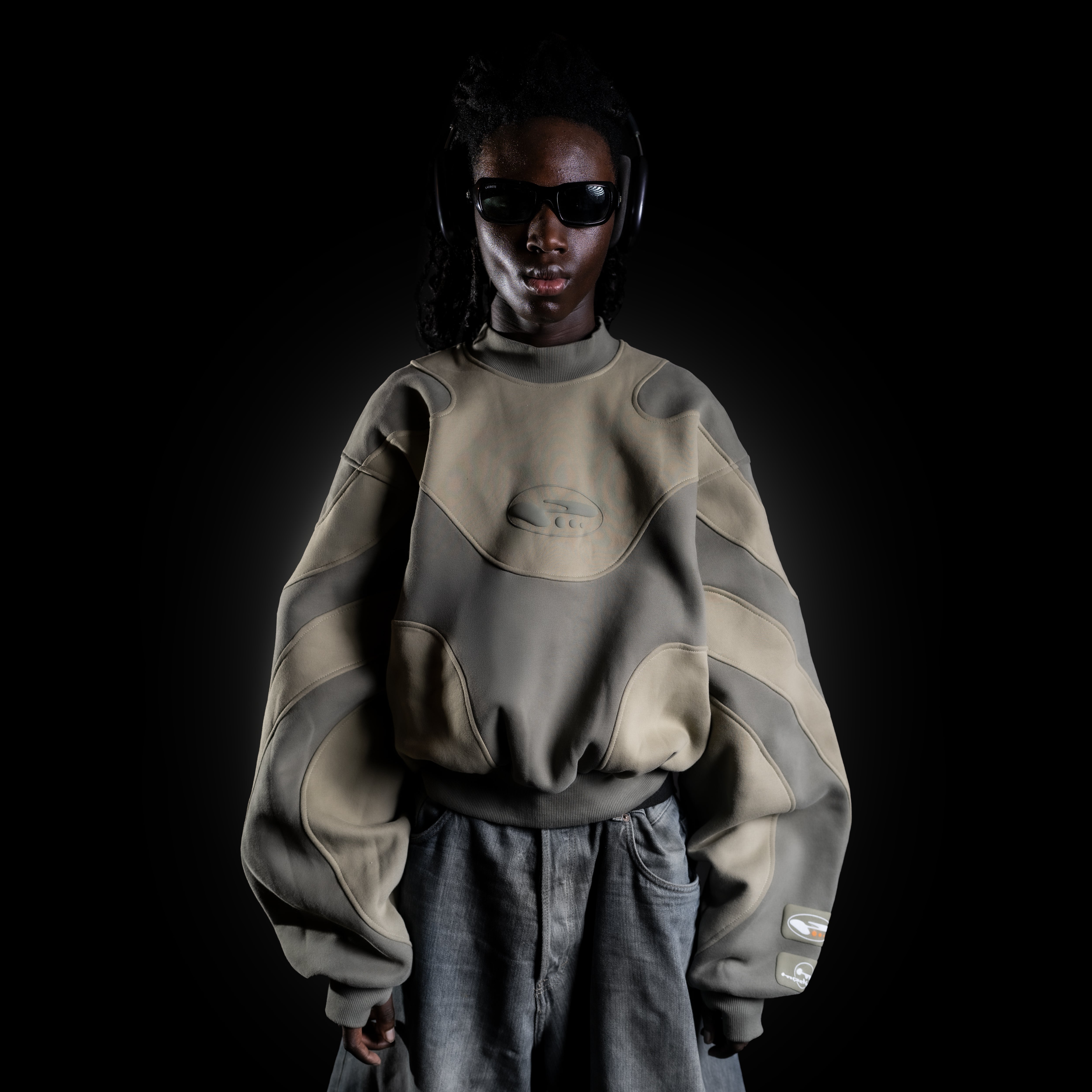 V2 ALIEN SWEATER "MOSS GREEN"